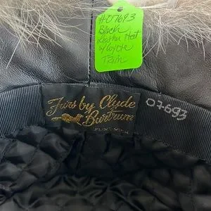 Furs by Clyde Burtrum | Accessories | Furs By Clyde Burtrum  display picture 2